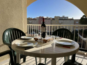 Appartement avec Piscine, Parking Privé, Lave-Vaisselle – À 150m de la Plage - FR-1-702-36